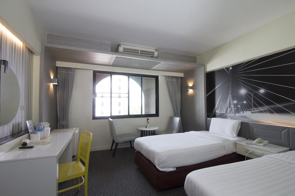 Hotel Papa Bangkok Siriraj Exterior foto